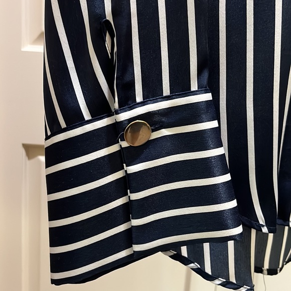 Zara Basics Navy Striped Blouse - Picture 2 of 9